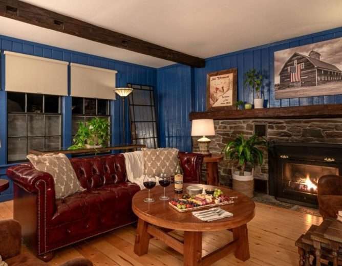 Common area at Tucker Hill Lodge in Vermont
