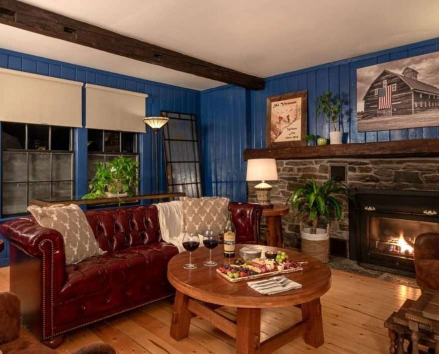 Common area at Tucker Hill Lodge in Vermont