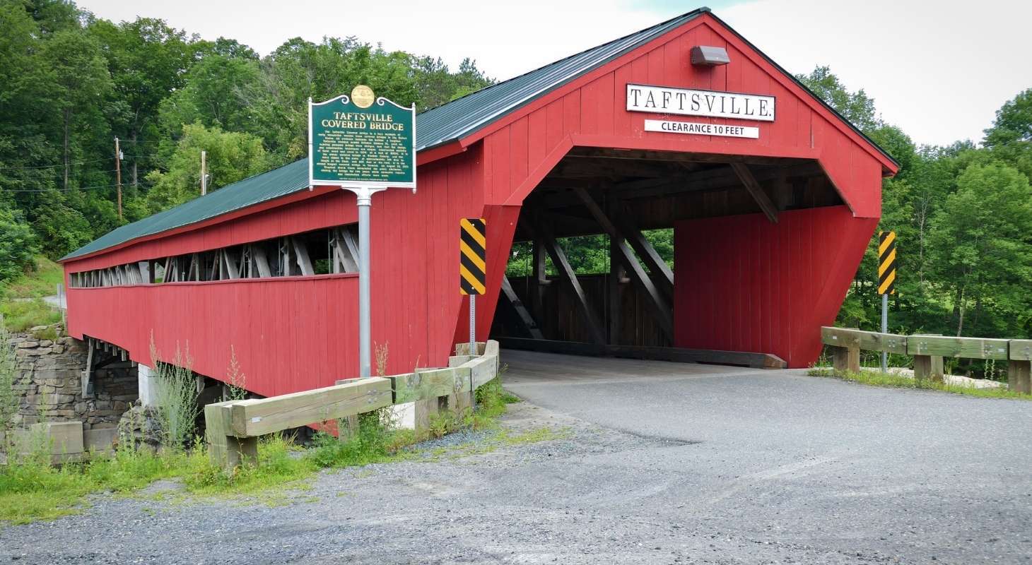 Taftsville covered bridge in Vermont
